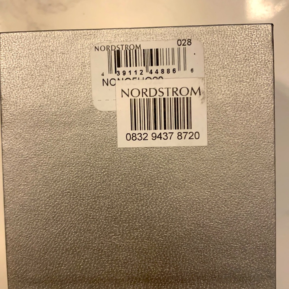 NWT NORDSTROM PEARL AND STERLING SILVER STUD EARRINGS - Picture 2 of 6